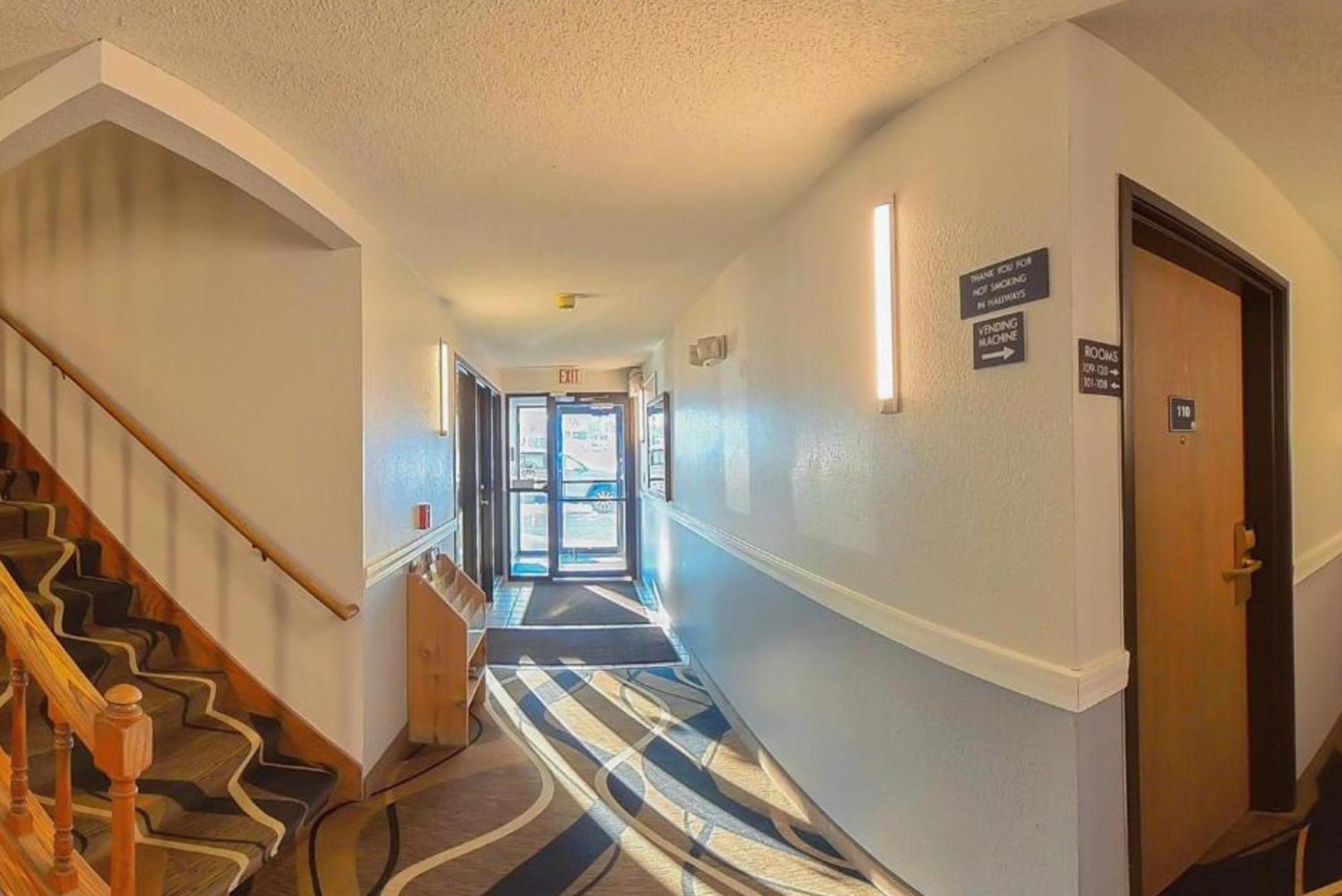 Coratel Inn & Suites By Jasper Hastings 外观 照片